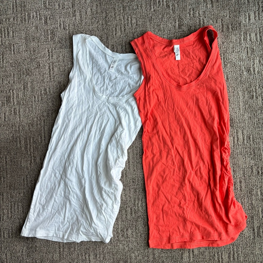 Yoga tank tops size medium